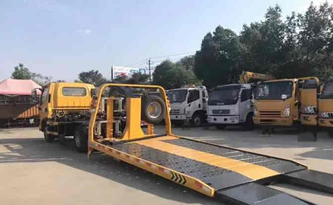 东河区汽车中途维修案例